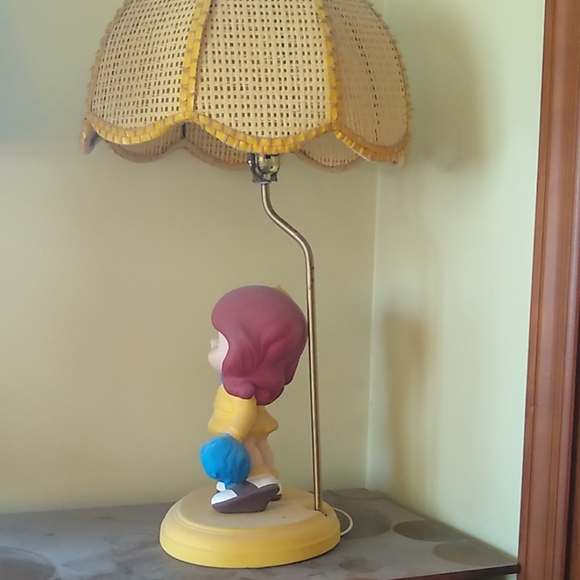 Lamp - Picture 2 of 3